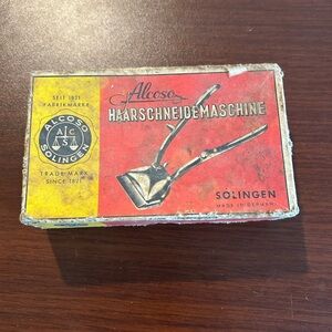 Alcoso Haarschneidemaschine Vintage manual hair trimmer, made in Germany.